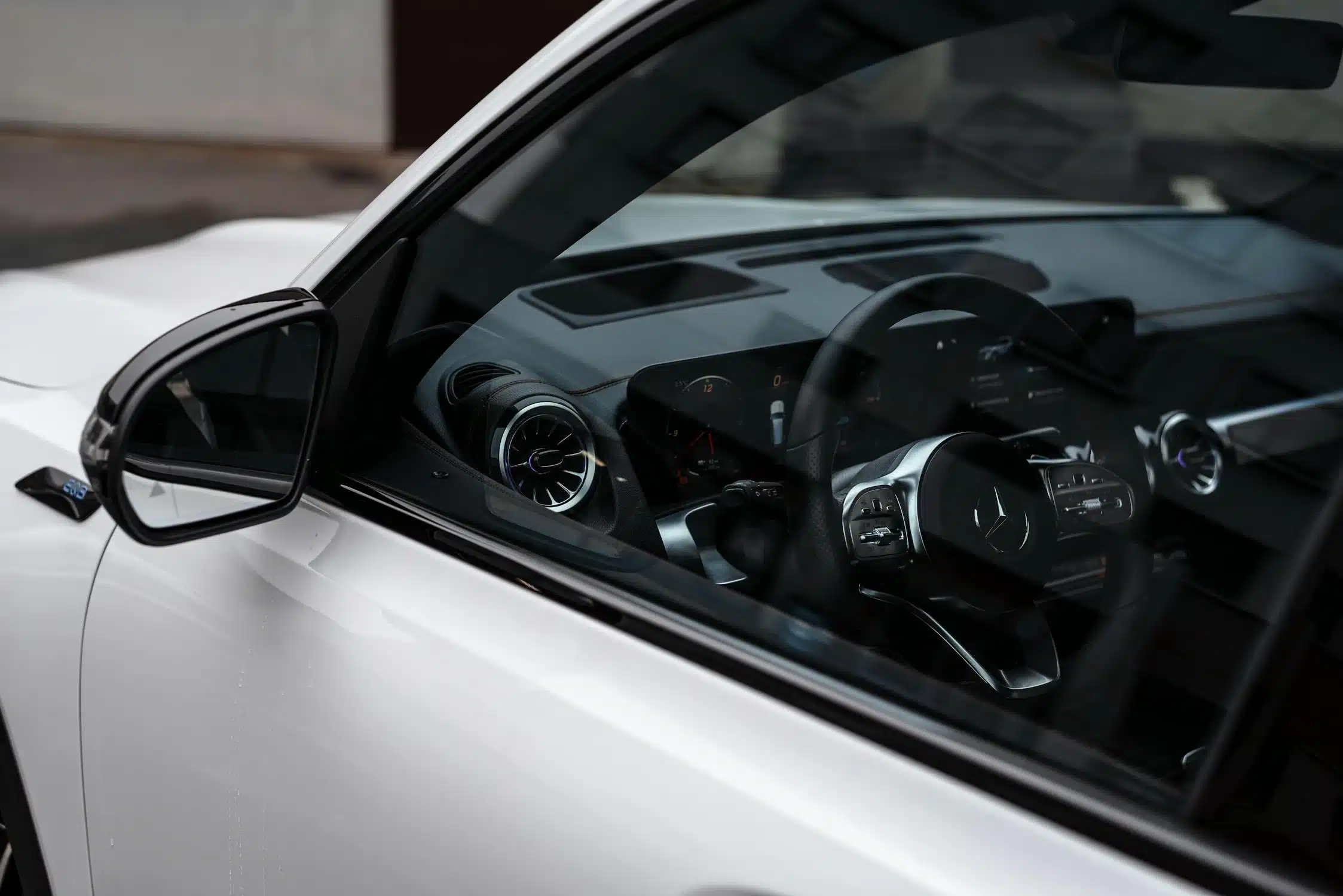 Folding Mirrors Retrofit for Mercedes: A Practical & Stylish Upgrade